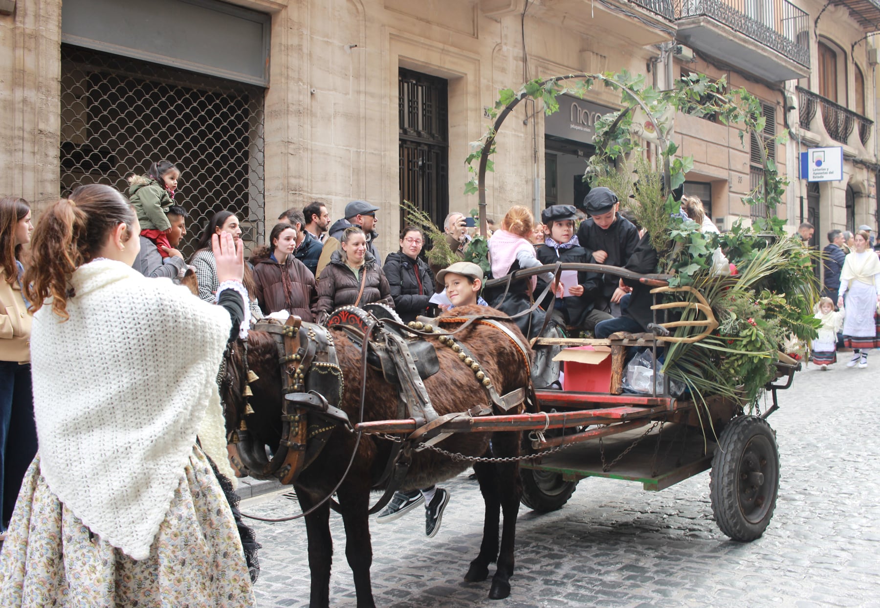 Pastoretes en uno de los carros que han formado parte del desfile