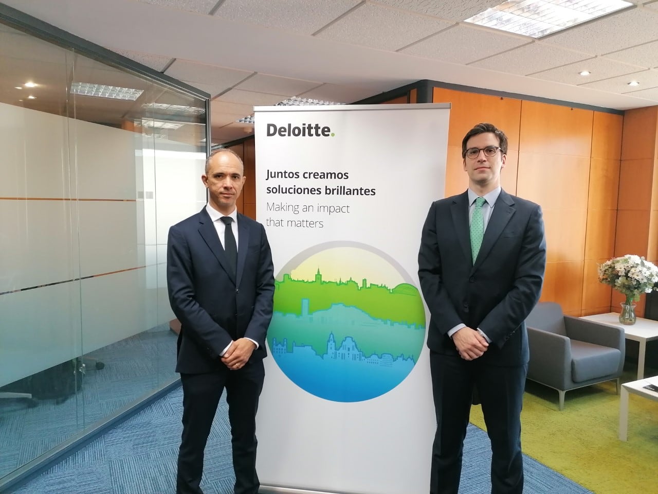 Javier Arribas  y Alfredo Vasallo presentan el informe de Deloitte sobre el sector cerámico