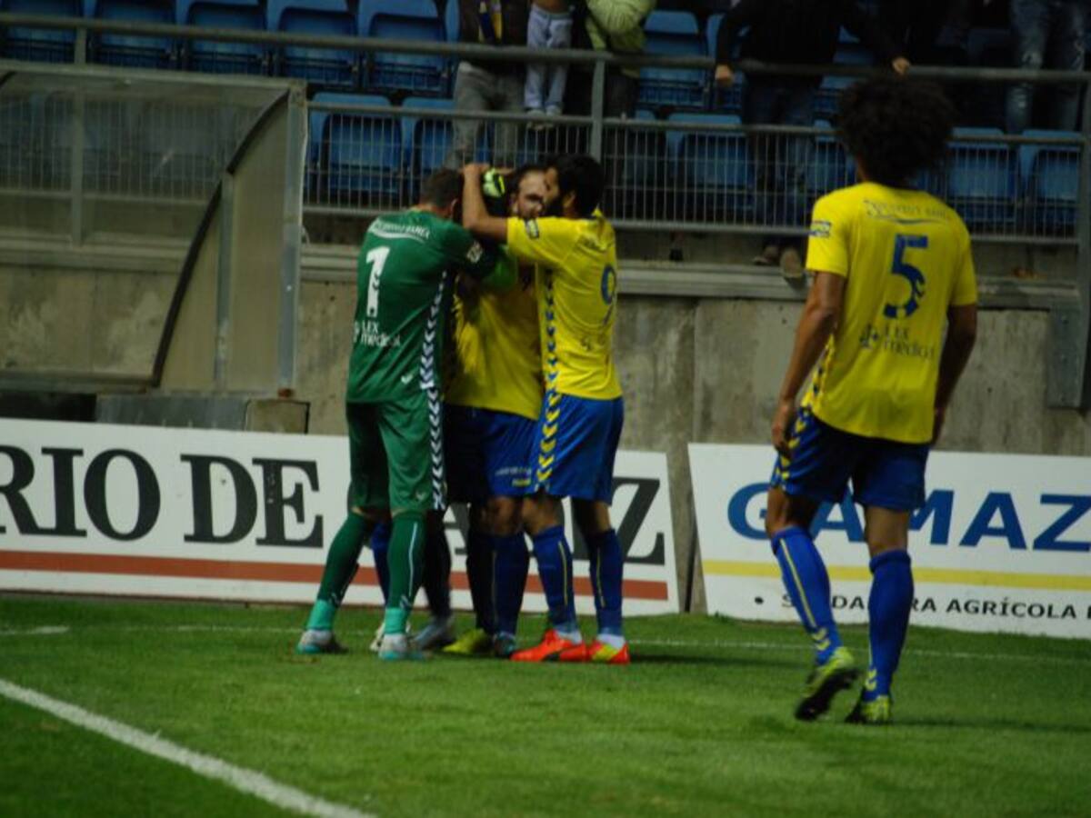 El Granada B termina los deberes del Cádiz que ya es de play off