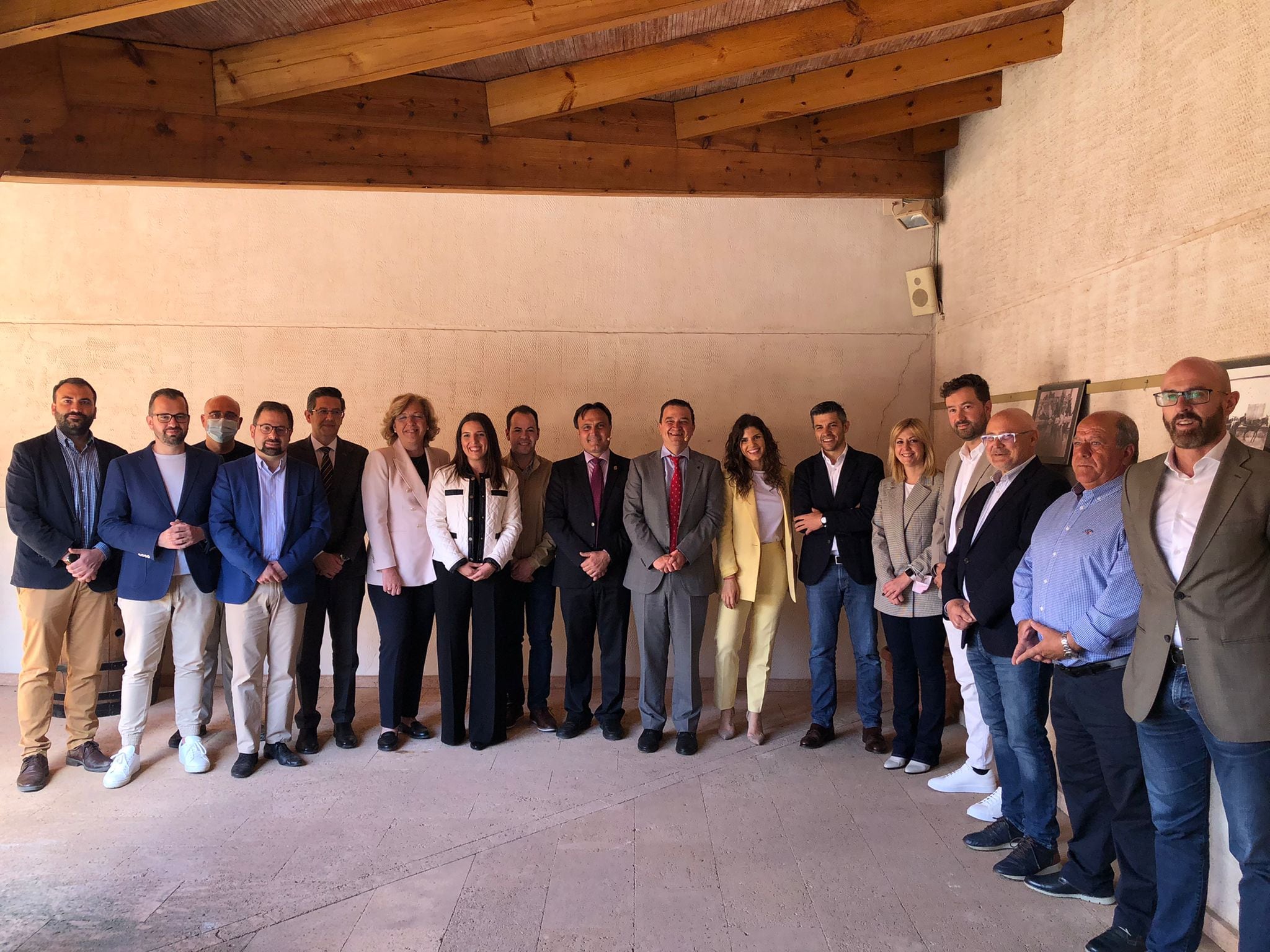 Inauguración del Foro Conversa en la sede de la Denominación de Origen La Mancha en Alcázar