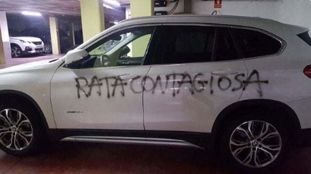 Una médica de Barcelona encuentra una pintada amenazadora en su coche