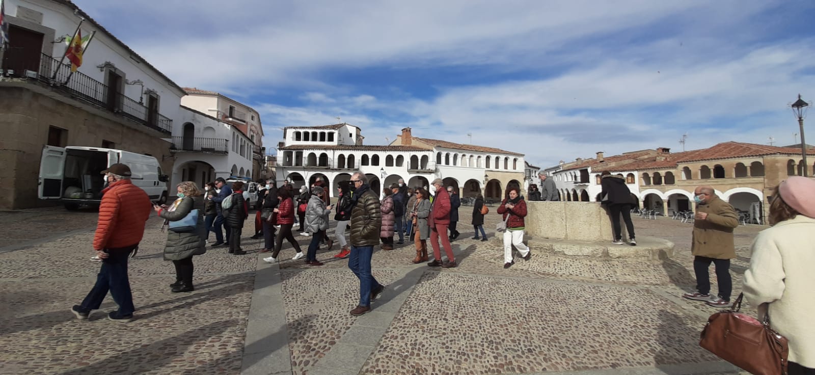 La Plaza de Garrovillas de Alconetar visitada durante el IV Congreso del Bienestar