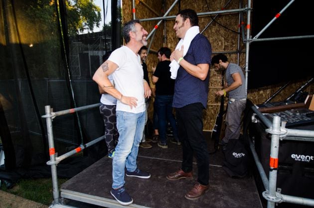 Pepe Solla y Depedro, en el &#039;backstage&#039;.