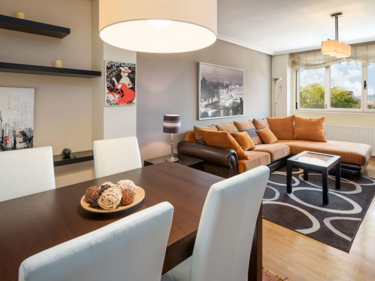 Detenido un catalán con 49 reclamaciones por estafa y falsedad