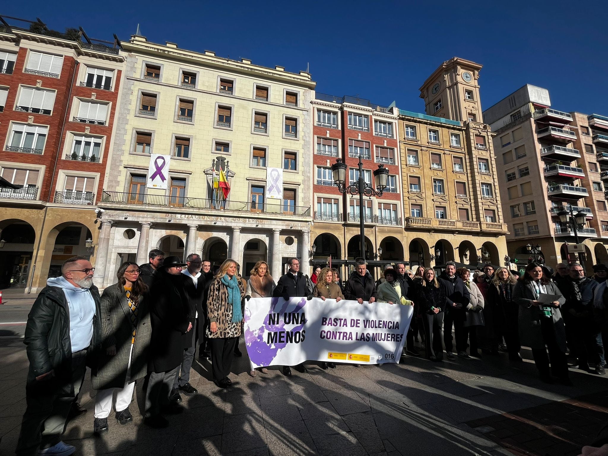 Minuto de silencio por Carmen, víctima de violencia machista en La Rioja
