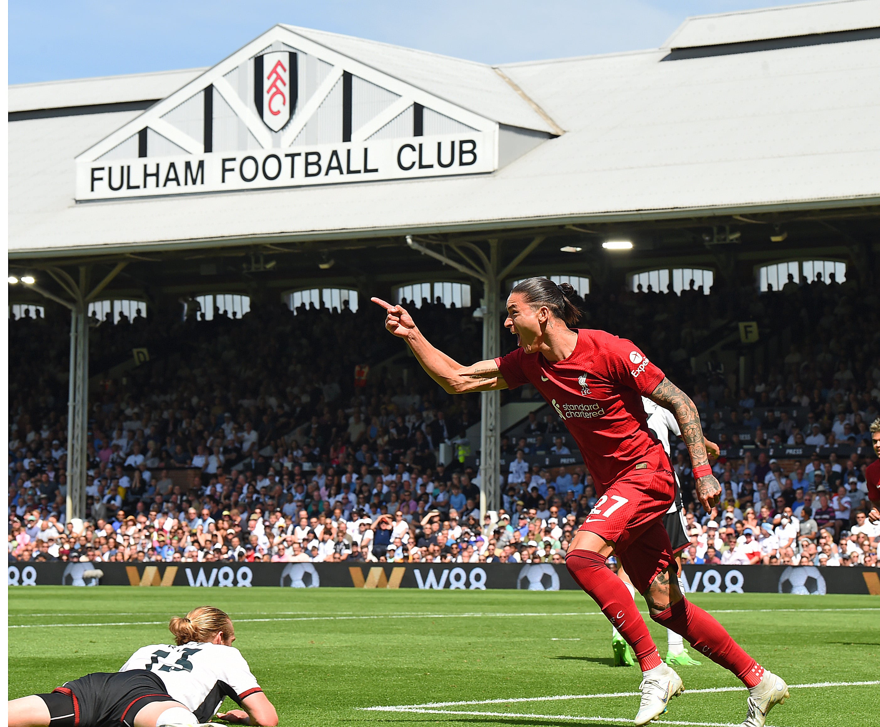 Darwin Núñez celebra su gol ante el Fulham