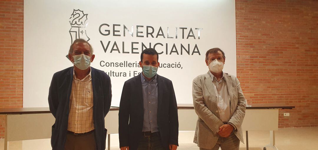 El conseller d&#039;Educació Vicent Marzà presenta el curso en FP junto al secretario autonómico Miguel soler y el Director General de Formación Profesional