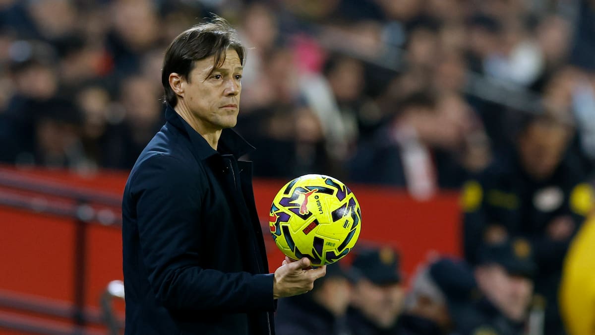 El Consejo de Administración del Sevilla FC confía en Matías Almeyda