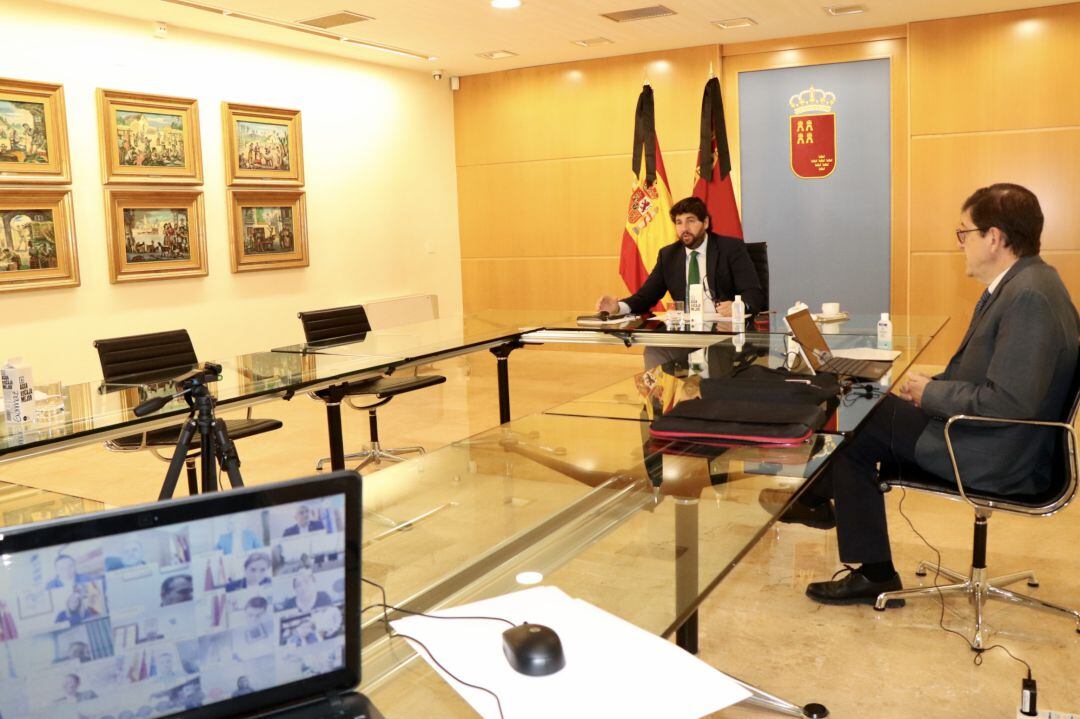 Reunión por videoconferencia del presidente Lopez Miras con los alcaldes de la región