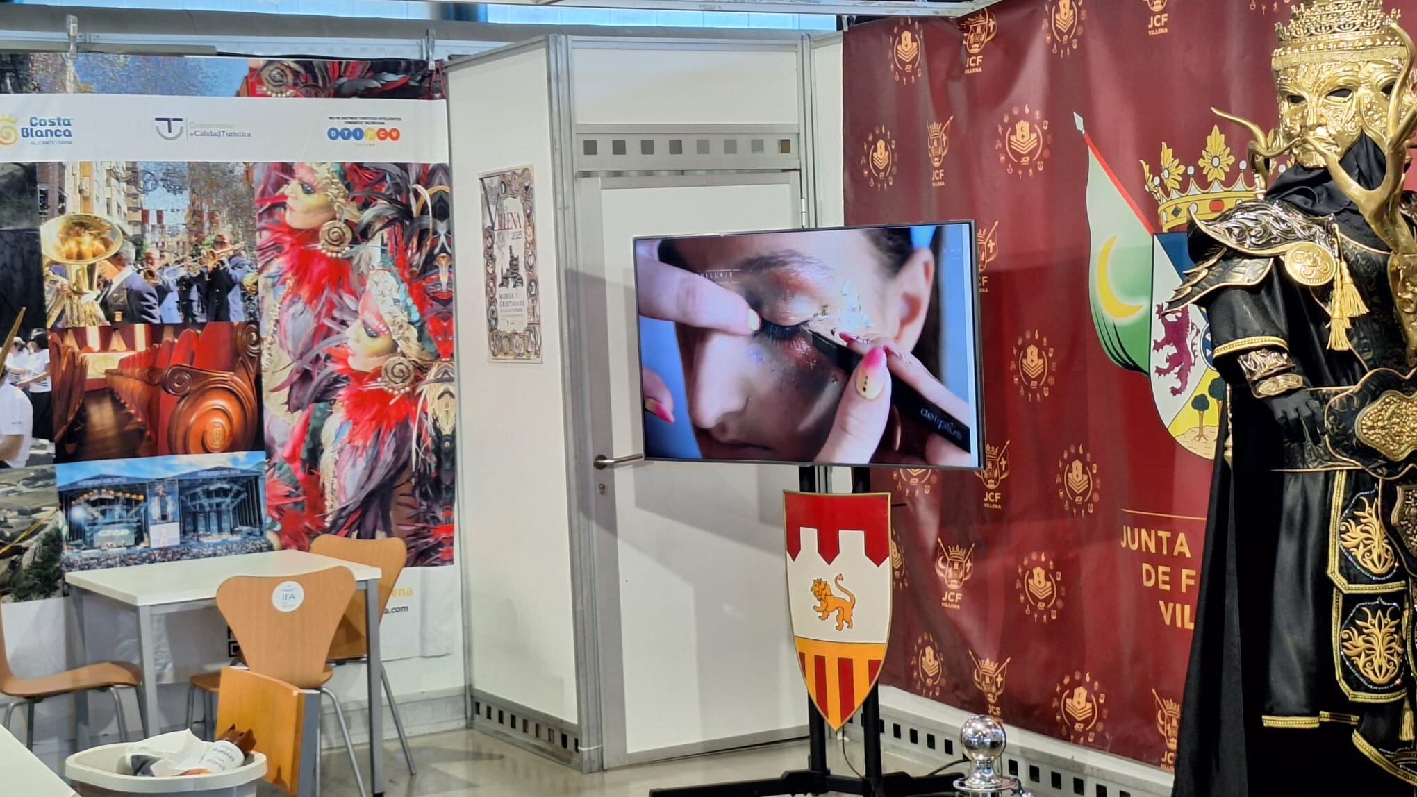 La Junta Central de fiestas de Villena en Expofiesta