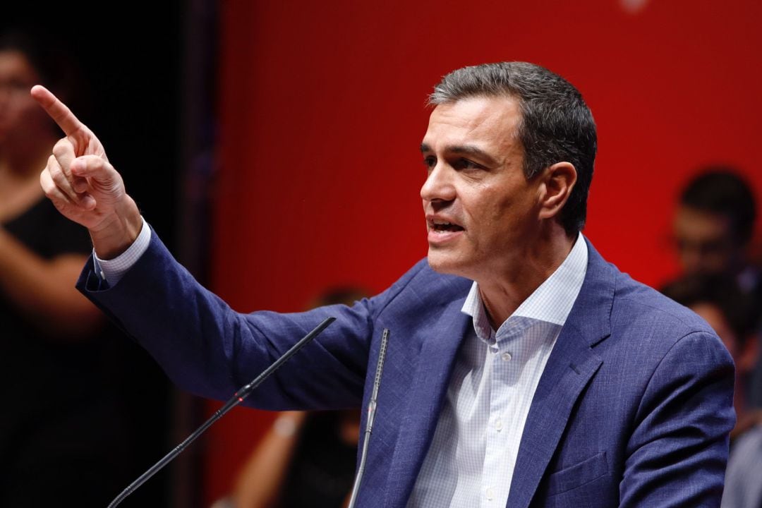 El presidente dle Gobierno en funciones, Pedro Sánchez, interviene en un acto del PSOE en Zaragoza (Aragón).