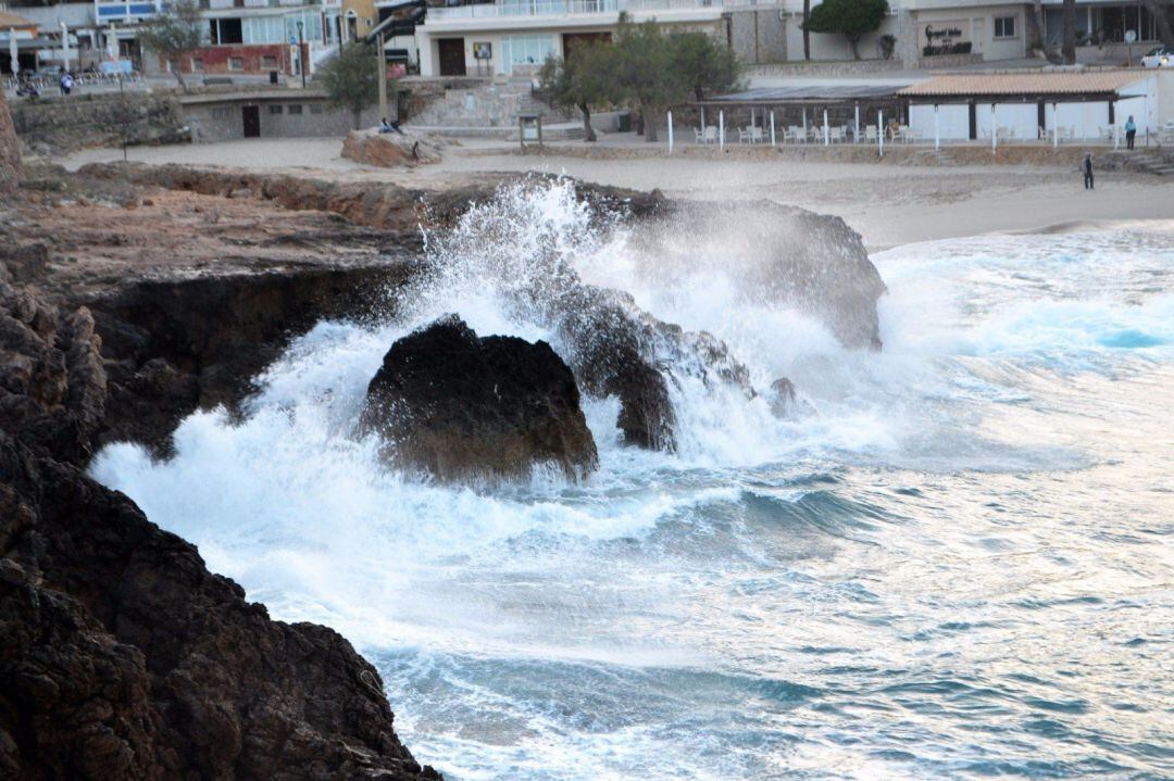 Oleaje durante un temporal en Mallorca