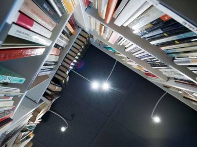 Vista de uno de los pasillos de la librería Re-Read en Madrid