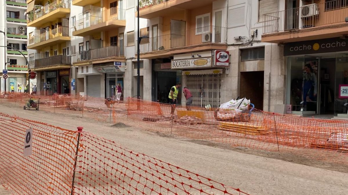 Los comerciantes de Isidor Macabich piden al gobierno de Vila que las ayudas económicas sean inmediatas