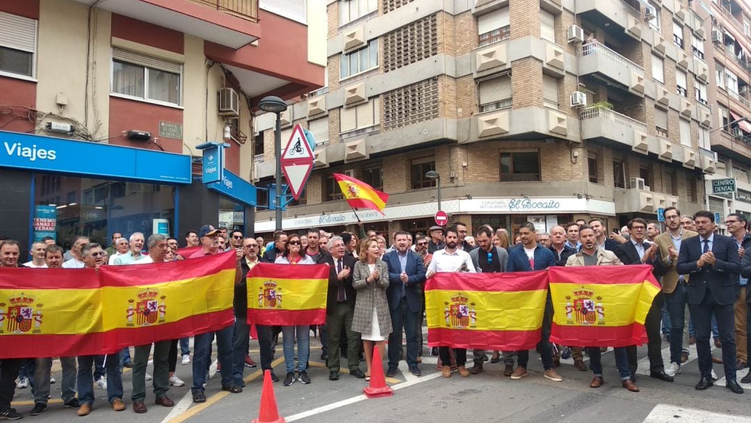 Concentración de sindicatos policiales frente a la Comisaría Provincial por la situación que están viviendo sus compañeros en Cataluña