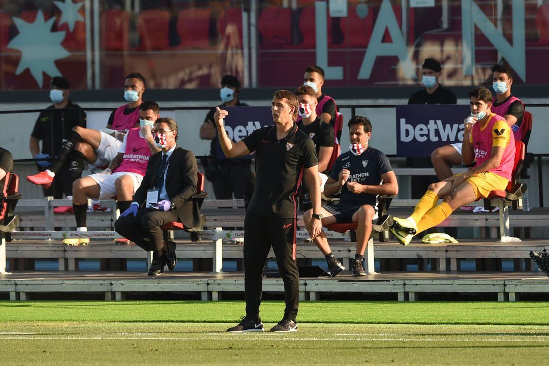 Julen Lopetegui, entrenador del Sevilla, en el encuentro frente al Levante.