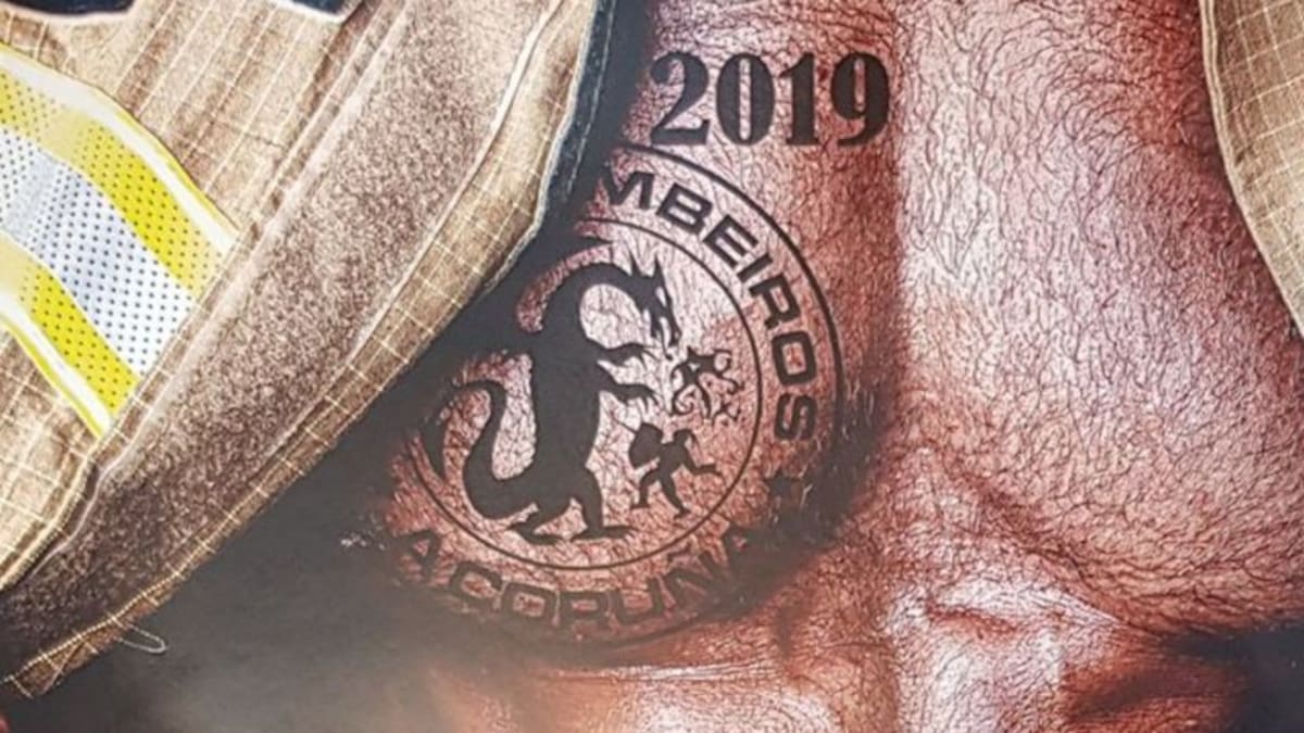 Los bomberos de A Coruña presentan su calendario solidario