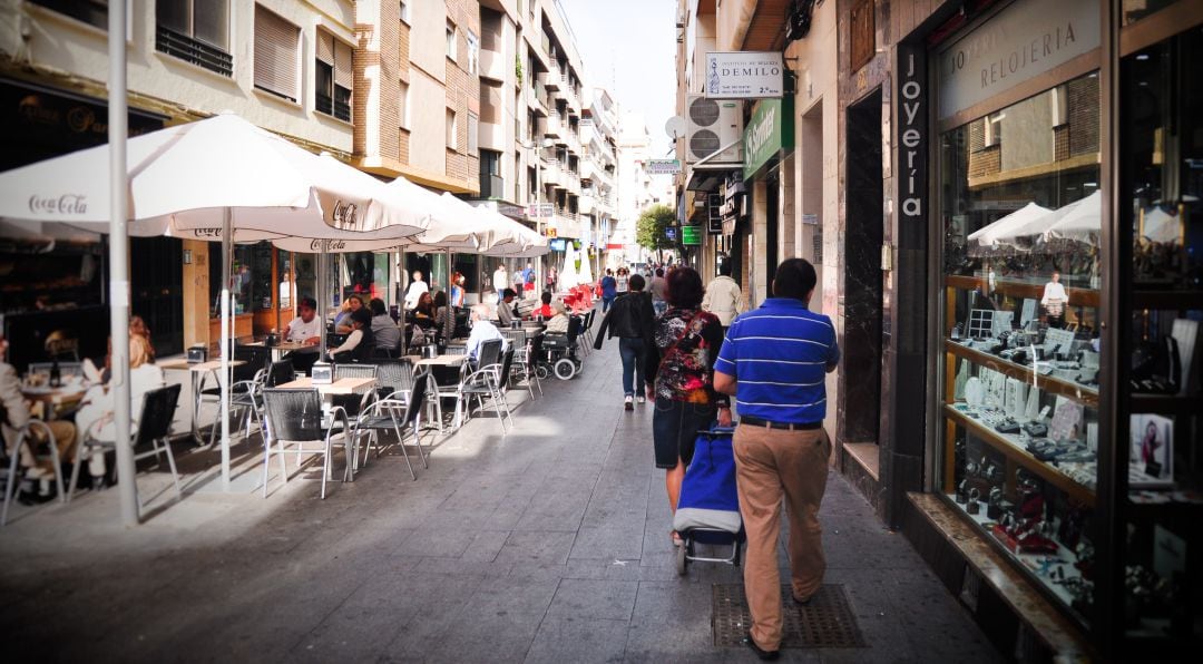 Una de las calles más concurridas de la capital, San Clemente.