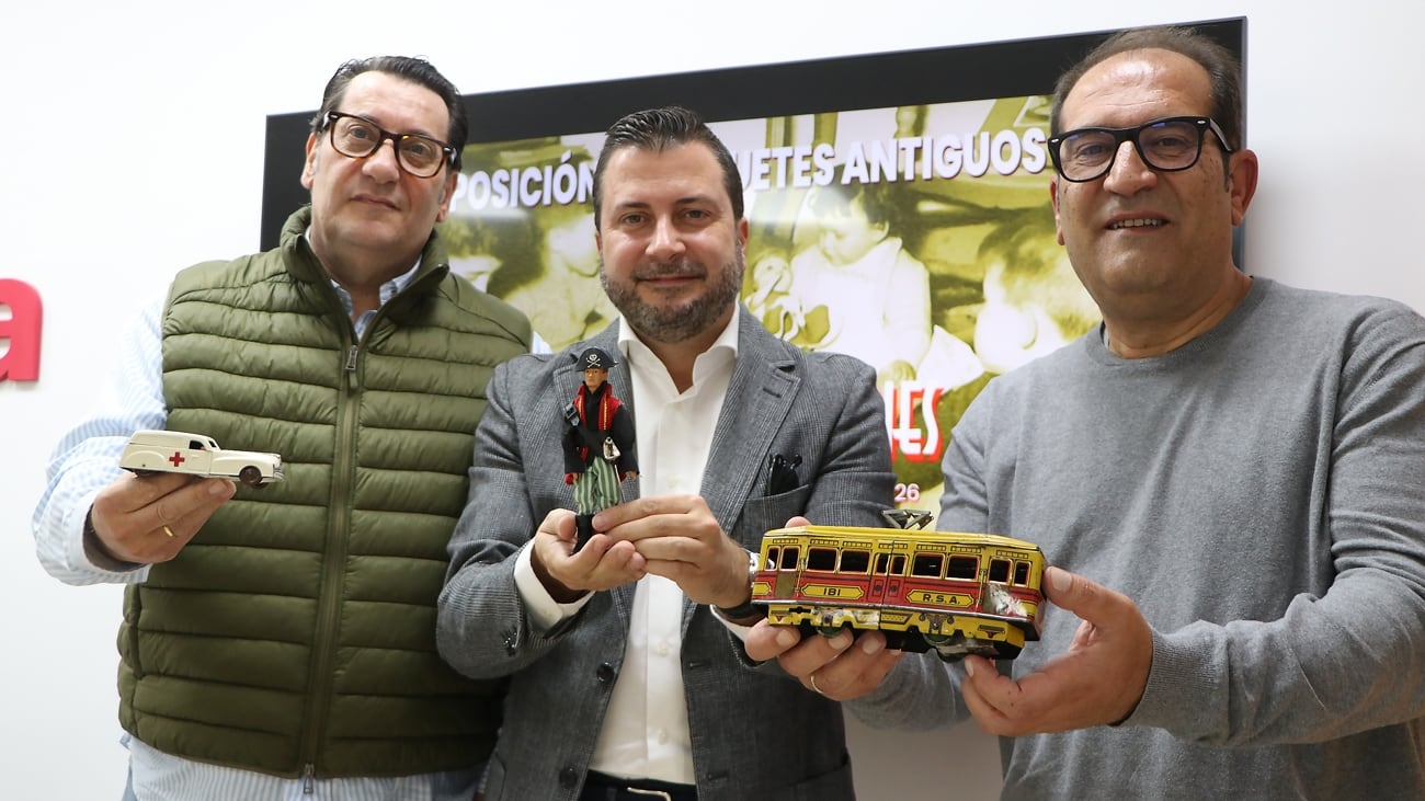 La exposición reúne piezas originales fabricadas entre 1920 y 1975