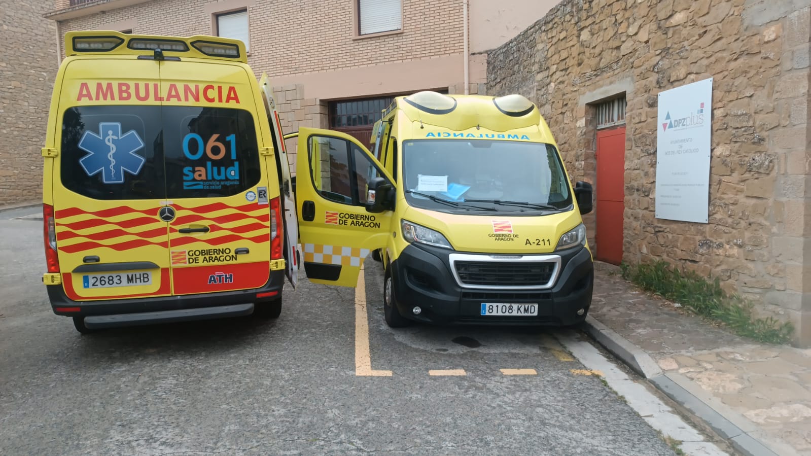 Ambulancias Tenorio procede al cambio de vehículo en Sos del Rey Católico