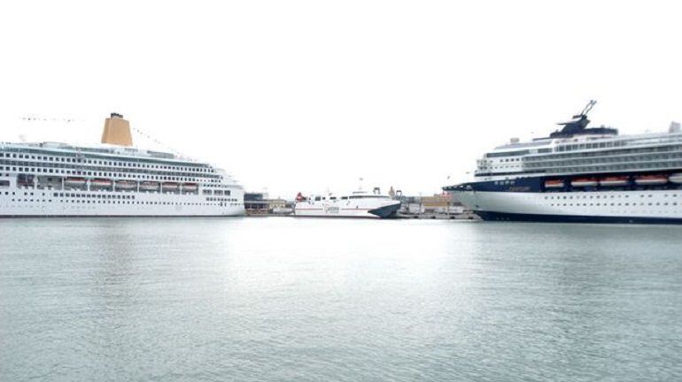 Varios cruceros atracados en el Puerto de Valencia