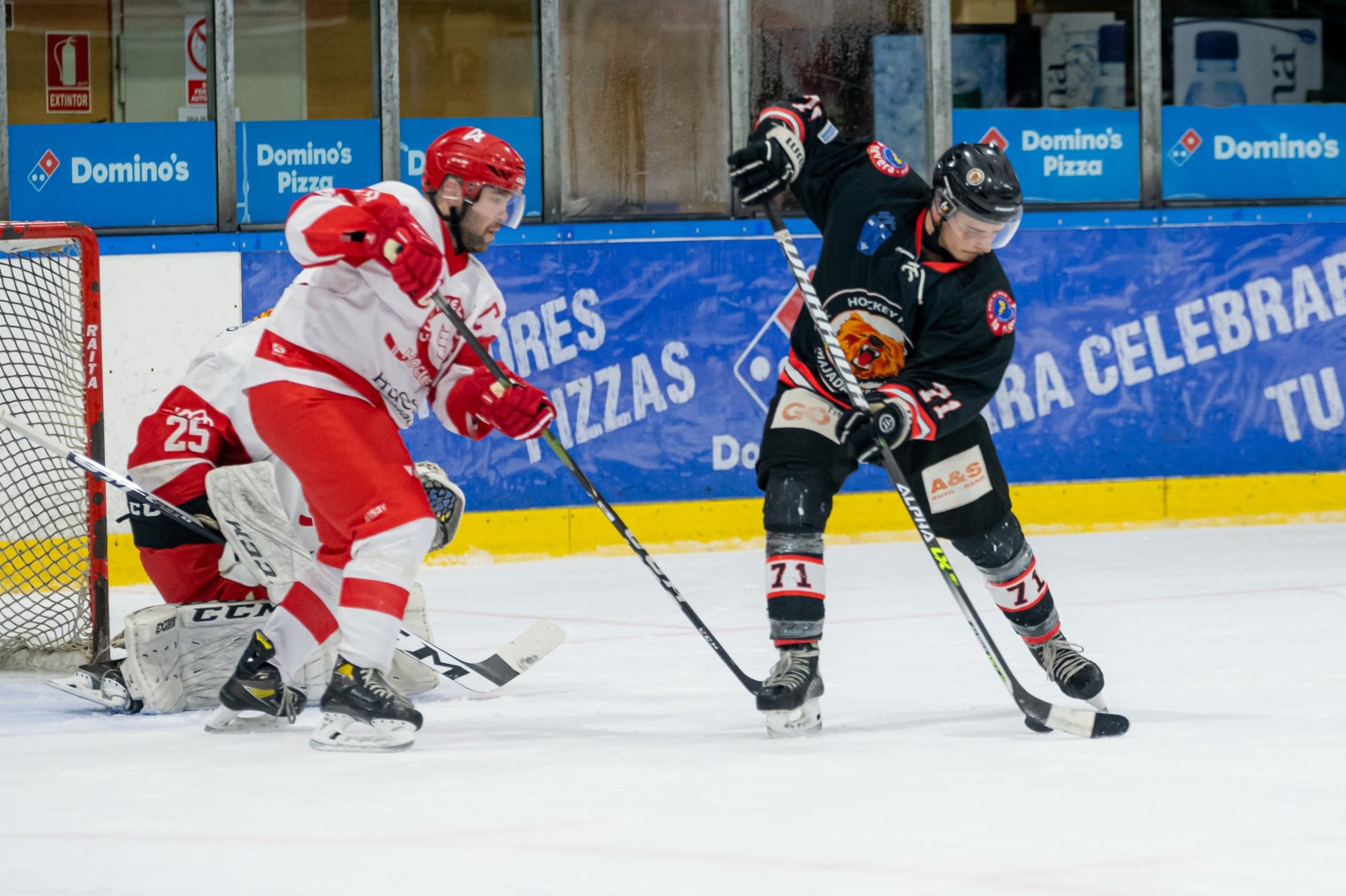 El Club Hielo Jaca consigue su cuarta victoria en la liga en Majadahonda