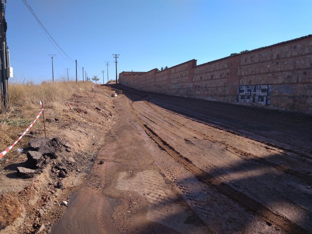 Camino del Alto de los Curas donde se trasladaran parte de los puestos del mercadillo