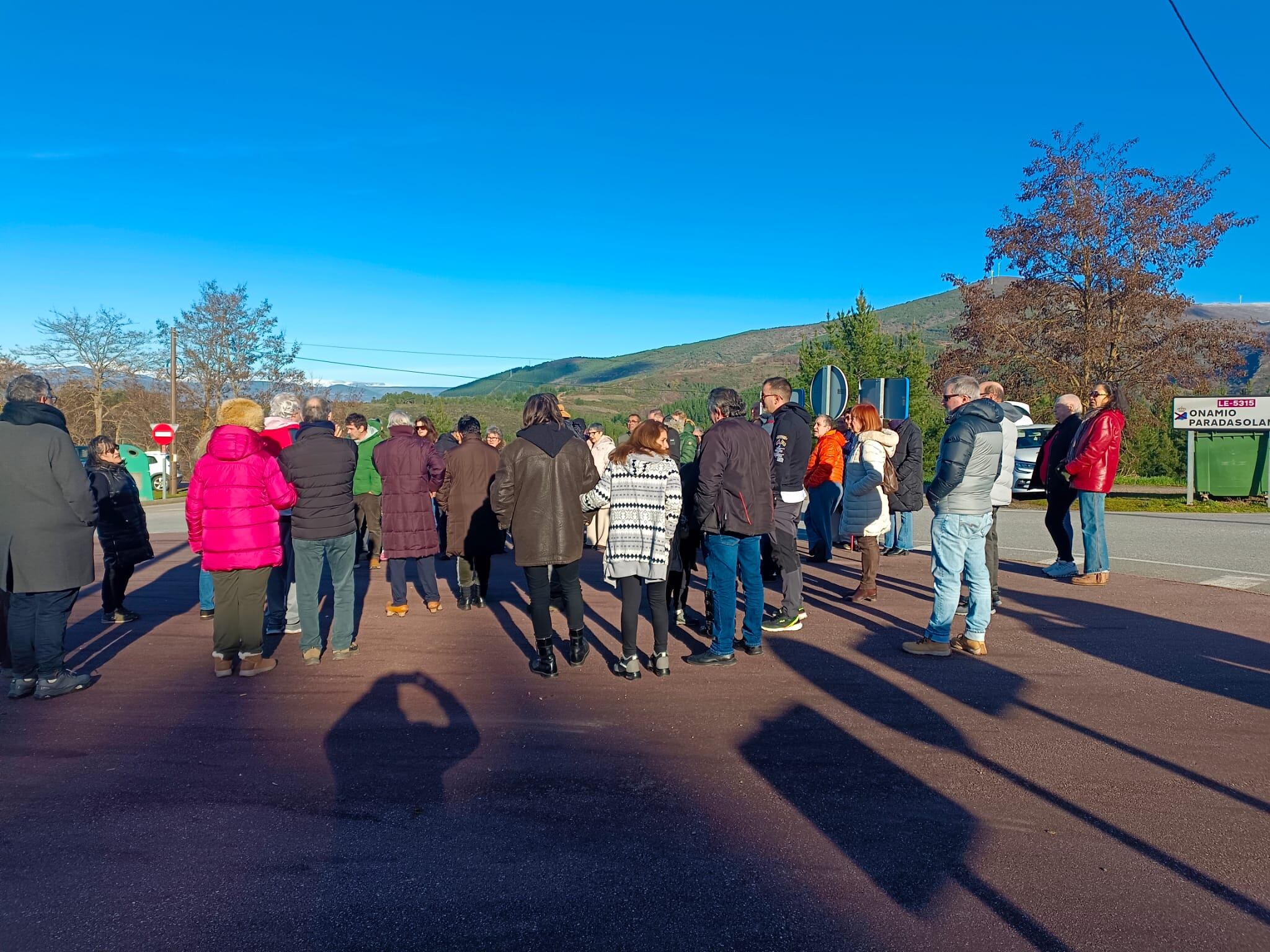 Protesta en Onamio por la situación de la carretera