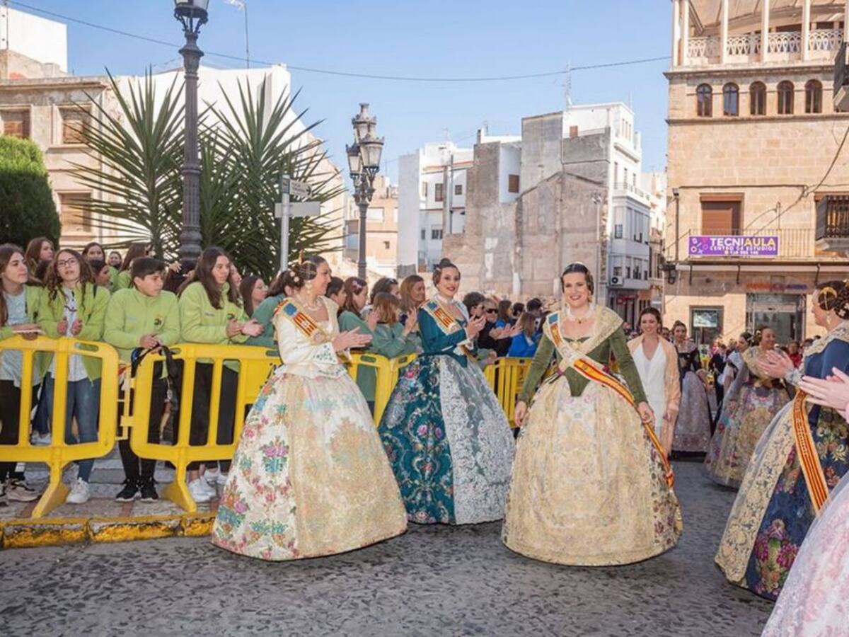 Oliva y Tavernes convocan reuniones de urgencia ante el aplazamiento de las fallas