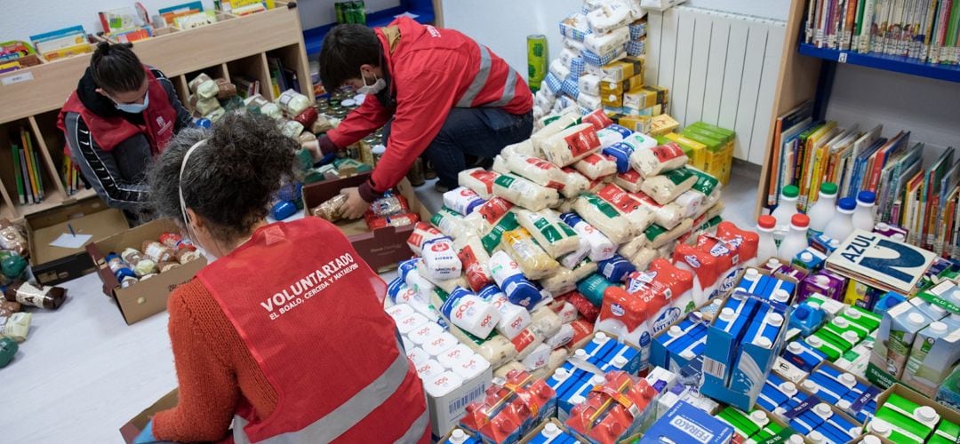 En total se han repartido 985 kgs de alimentos