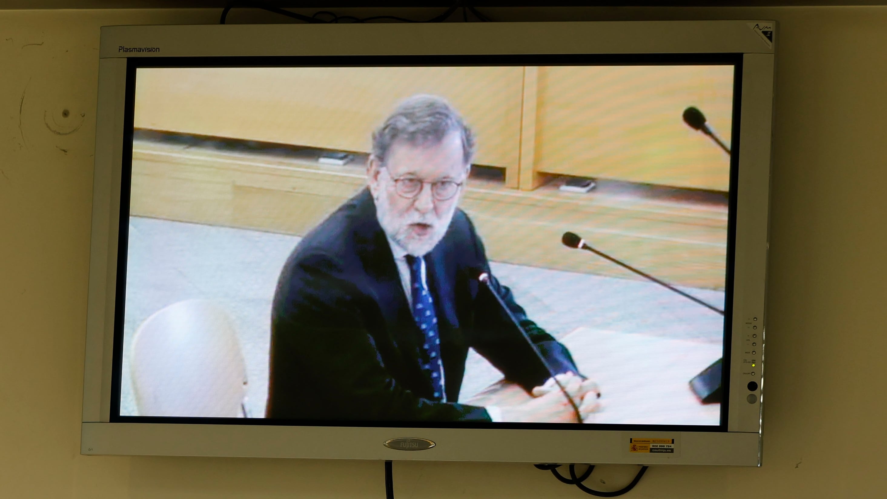 Rajoy niega que triturara ante Bárcenas la última hoja de la contabilidad b del PP y niega ser 'El barbas o 'El asturiano'