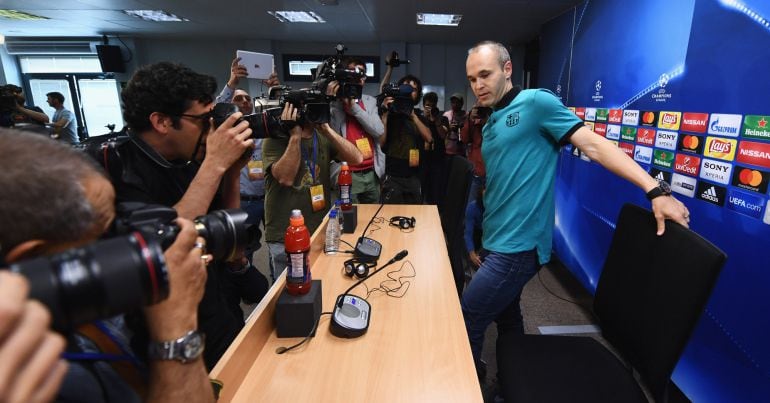 Andrés Iniesta, en la rueda de prensa previa al Barcelona - Juventus.