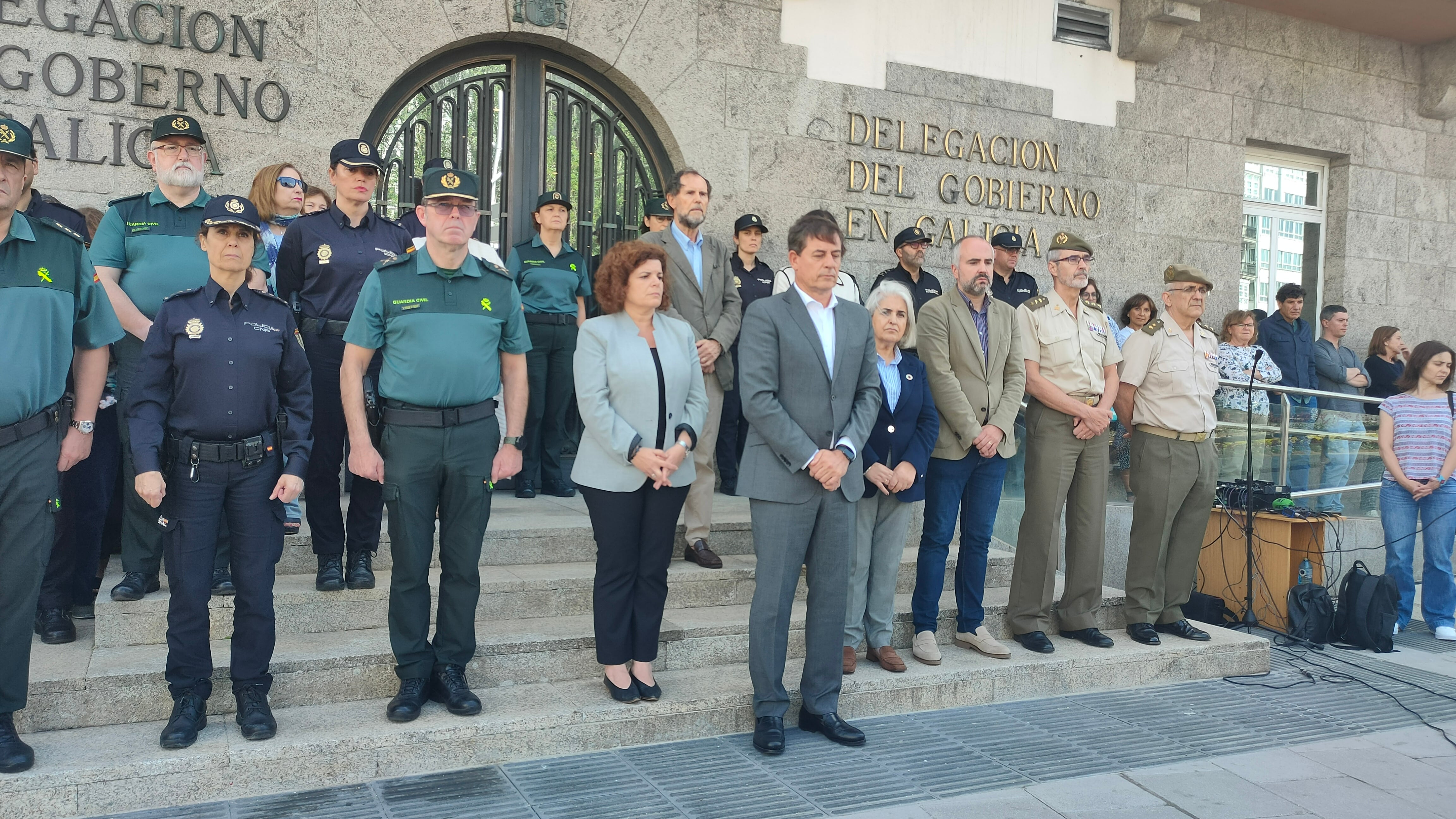 Concentración ante la delegación del Gobierno en Galicia por el asesinato machista de Ana Vanessa