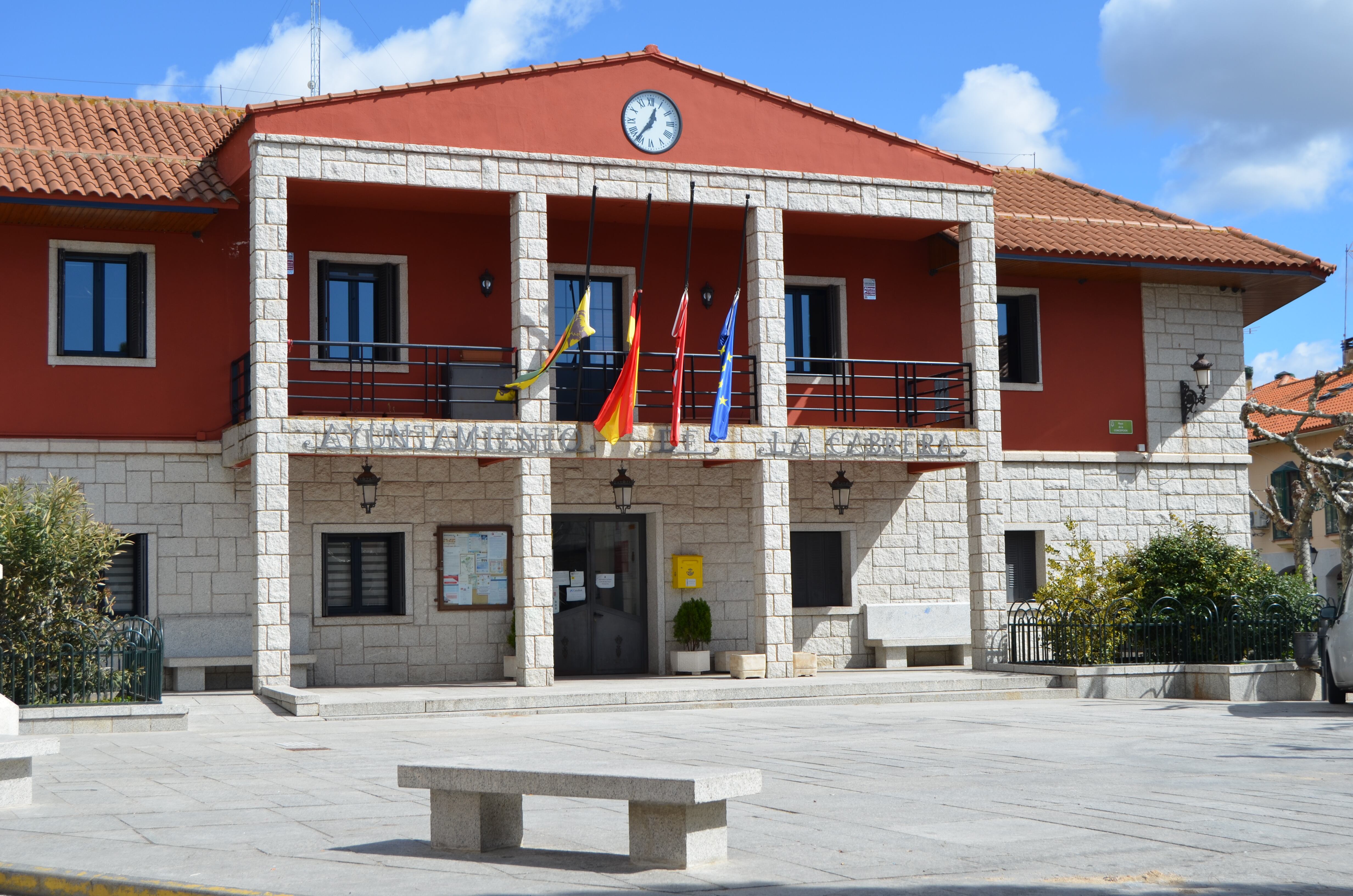 Ayuntamiento de La Cabrera