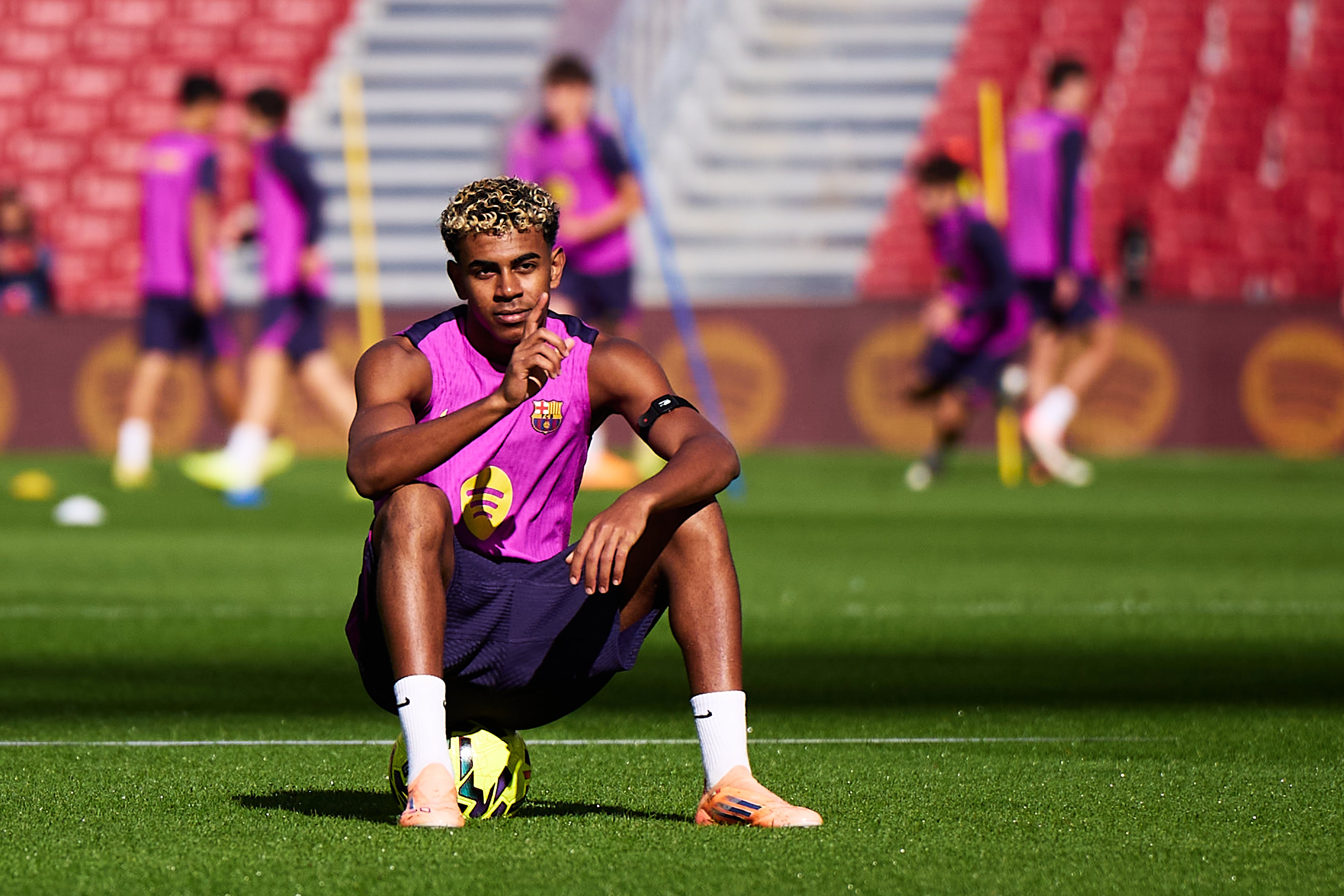 Lamine Yamal, durante una sesión de entrenamiento con el FC Barcelona