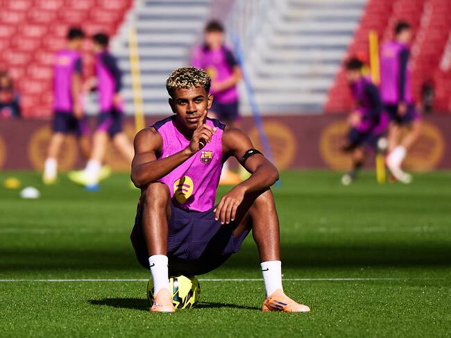 Lamine Yamal, durante una sesión de entrenamiento con el FC Barcelona