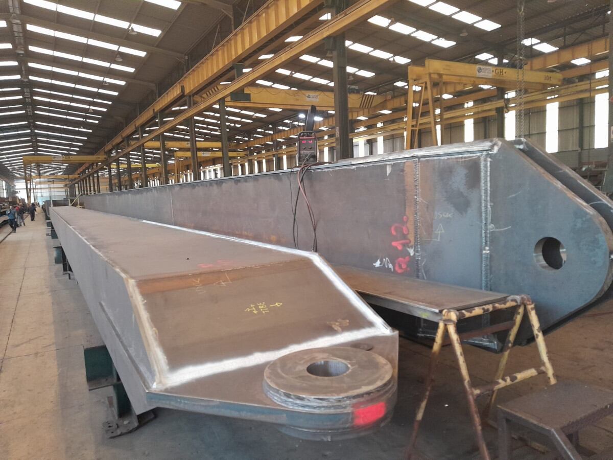 Una de las secciones de las vigas que sujetarán la gran cubierta del Nou Mestalla. (Foto: VCF)