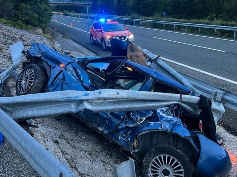 Herido grave tras sufrir una salida de vía en la Autovía de la Barranca, en Satrustegui