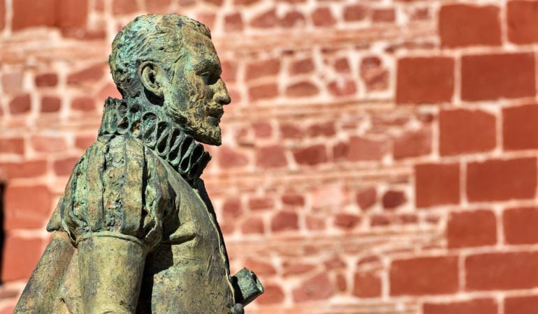 Estatua de Cervantes en Alcázar de San Juan