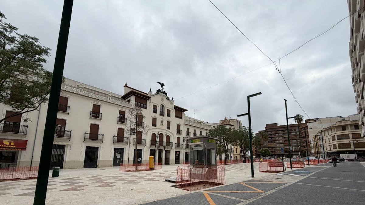 Recta final en la Plaza de la Concepción de Ontinyent tras un invierno complicado