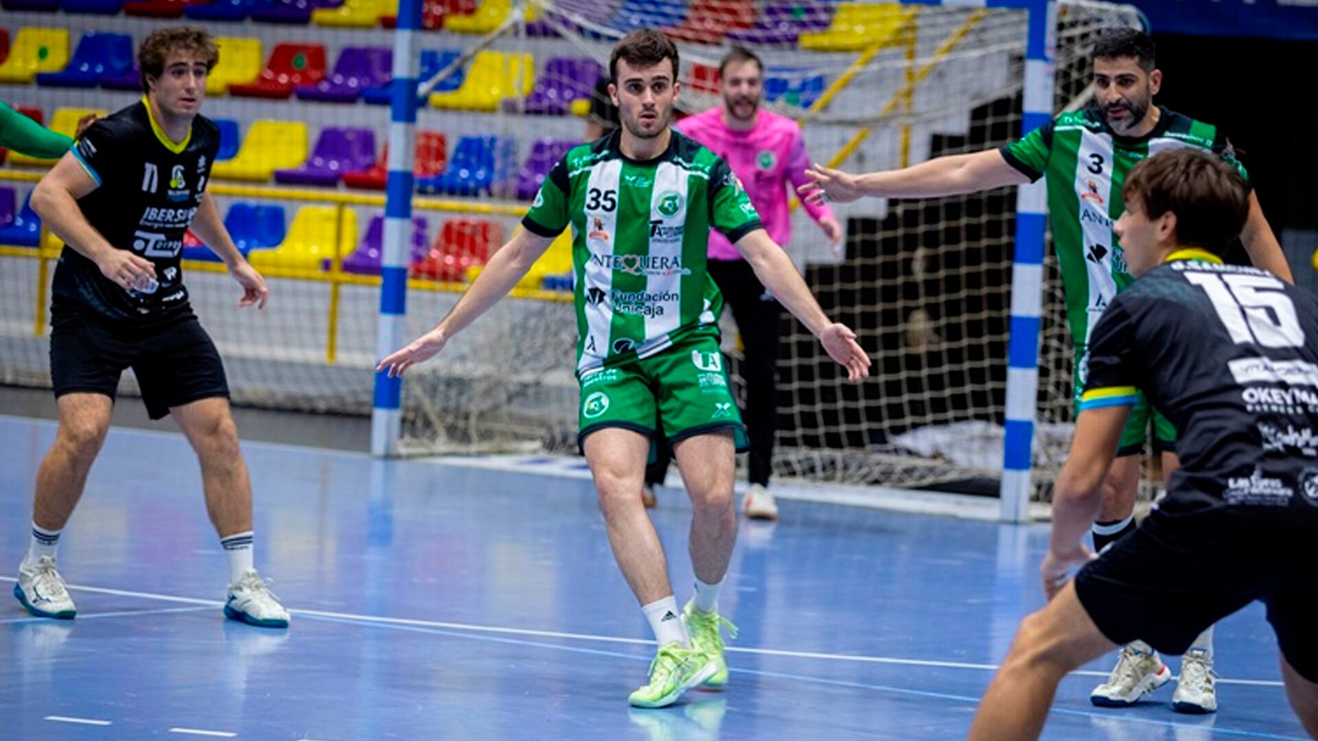 Juan Aranda con el BM Dólmenes