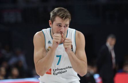 Doncic, en un momento del partido contra el Anadolu Efes