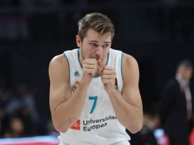 Doncic, en un momento del partido contra el Anadolu Efes