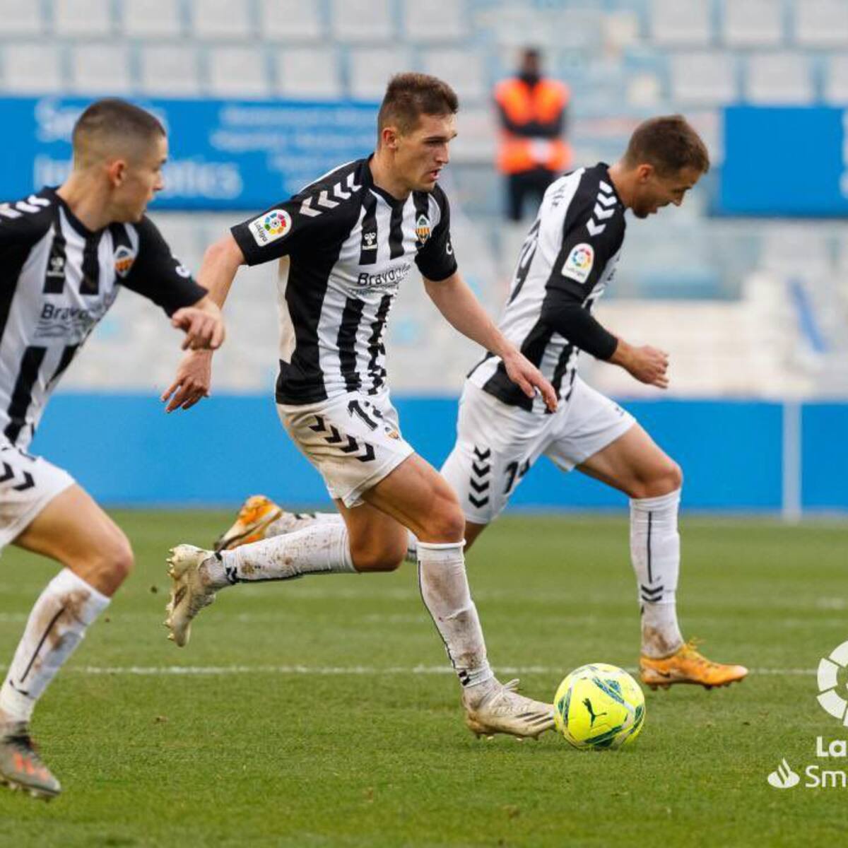 Néstor salva al Sabadell en la prolongación y castiga al Castellón