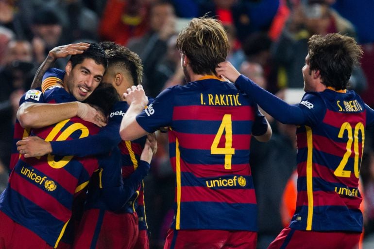 El Barça celebra el gol 