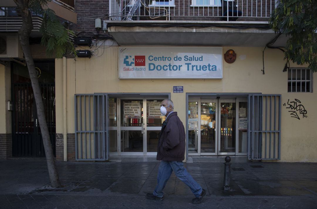 Fachada del Centro de Salud Doctor Trueta de Alcorcón