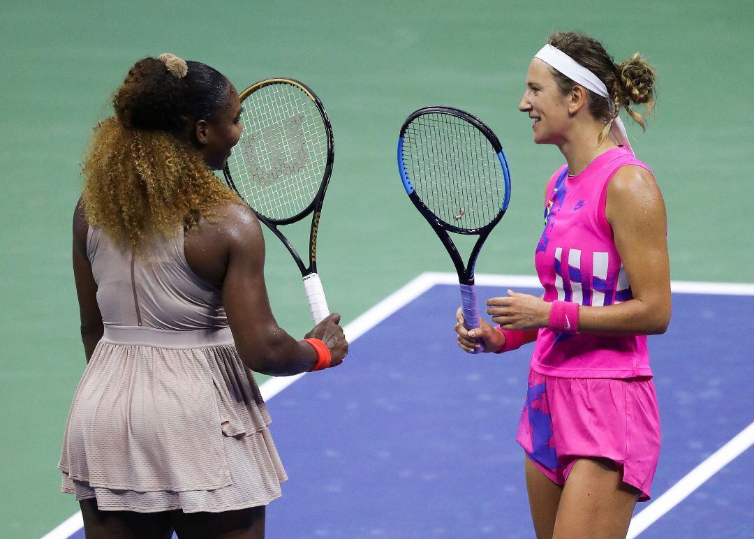 Williams felicita a Azarenka tras el partido. 