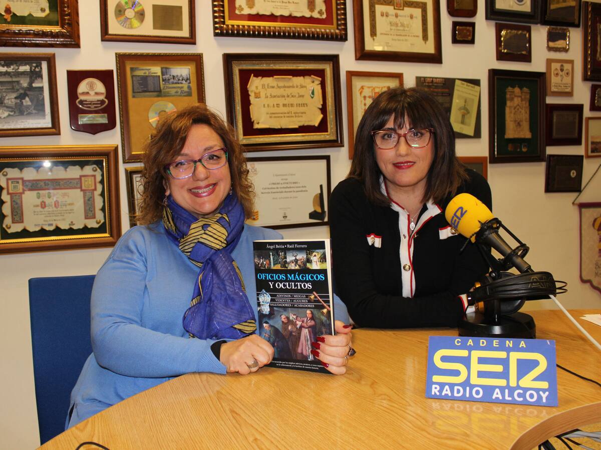 El mundo de tre lunas (2023-03-06)