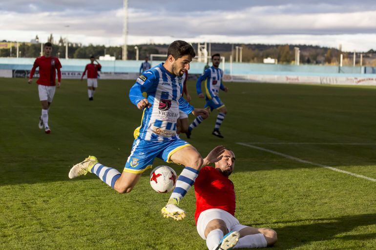 Ruba intenta deshacerse de un jugador del Real Burgos la pasada temporada