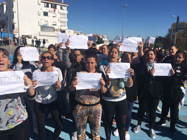 Imagen de algunas de las manifestantes.